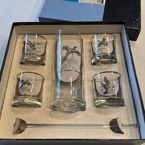 Federal sportsman cocktail mixer set, new in box.  Vintage great gift!